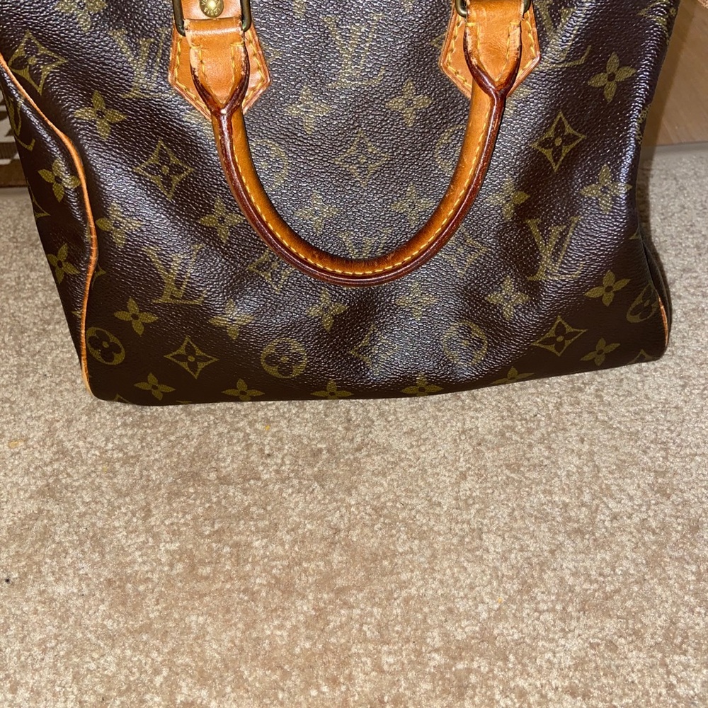Louis Vuitton speedy 25